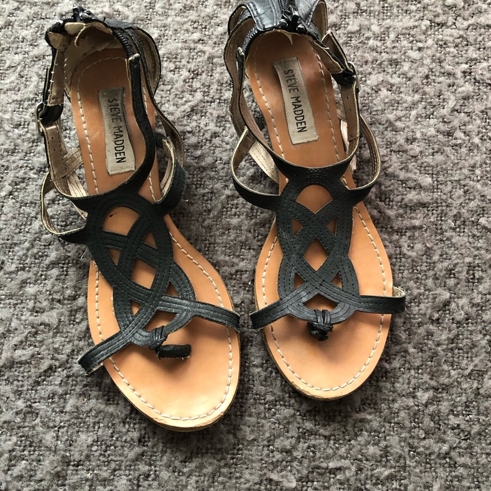 Steve Madden black sandals size 6